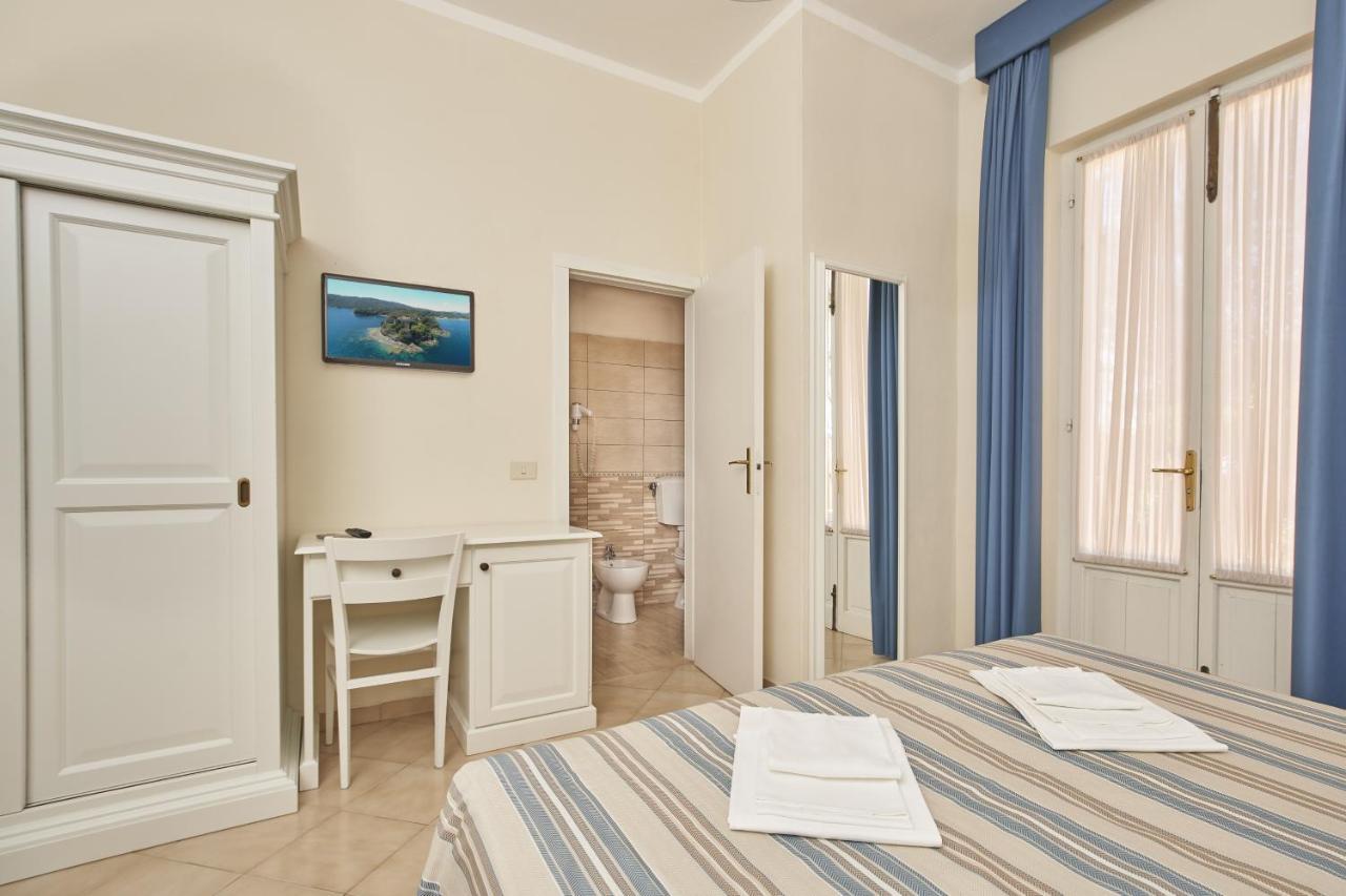 Hotel Villa Rodriguez Capoliveri  Εξωτερικό φωτογραφία